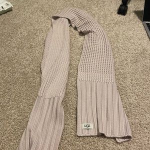 NWOT Ugg scarf